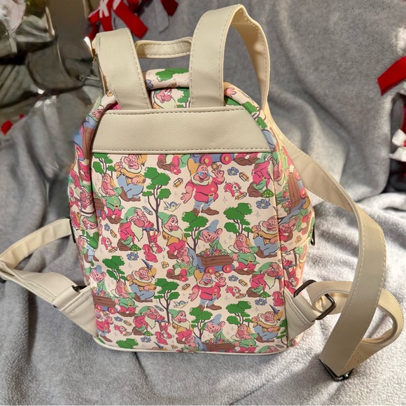 Loungefly Seven Dwarfs - Picture 3 of 4